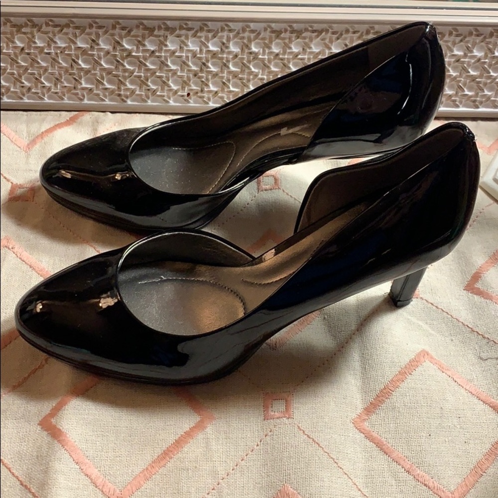 Black heels